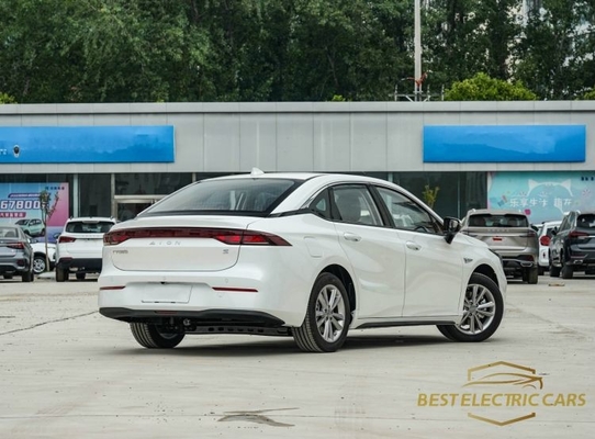 Lithium Iron Phosphate Battery EV Car Mei 580 Pio 460km Single Motor EV Car