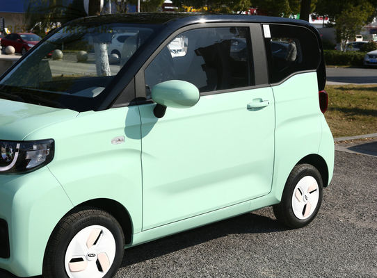 120KM Chery Electric Car 3 Door 4 Seats Sweet Cone NEDC Electric Car