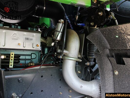 New Sinotruk Howo 6x4 340HP U-Type Dump Truck for Sale in Ethiopia | 5.6M Tipper Price